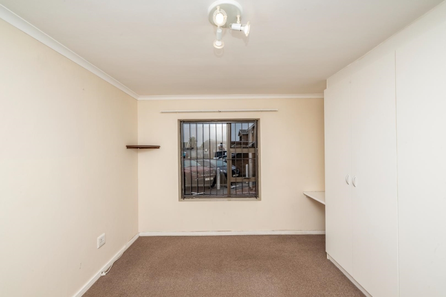 2 Bedroom Property for Sale in Kraaifontein Western Cape